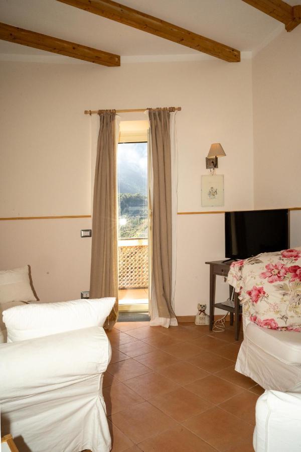 Donna Carmela Apartment Scala Esterno foto