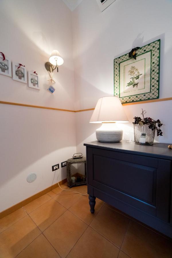 Donna Carmela Apartment Scala Esterno foto